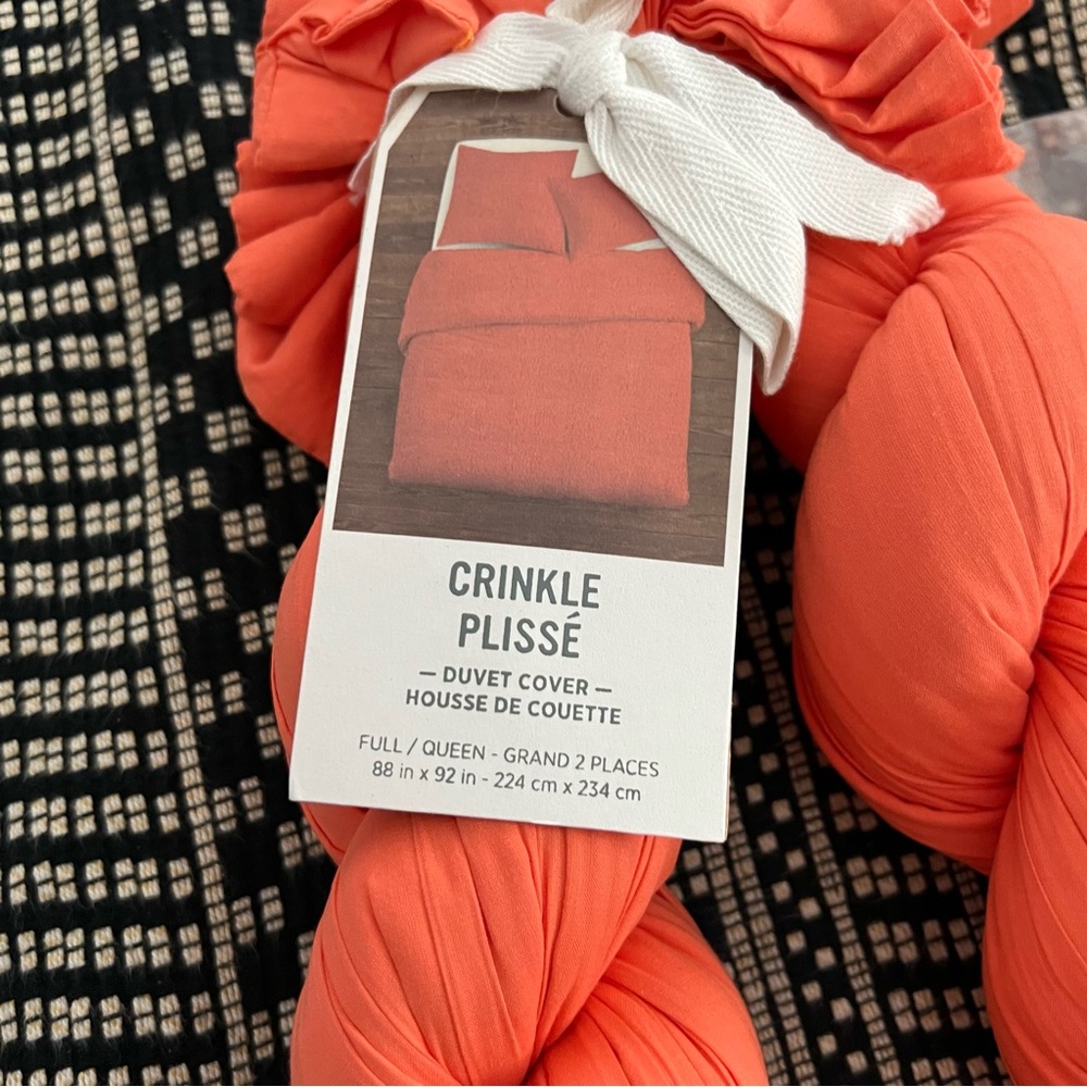 West Elm Full/Queen Crinkle Duvet + 1 Standard Sham - Melon Colored